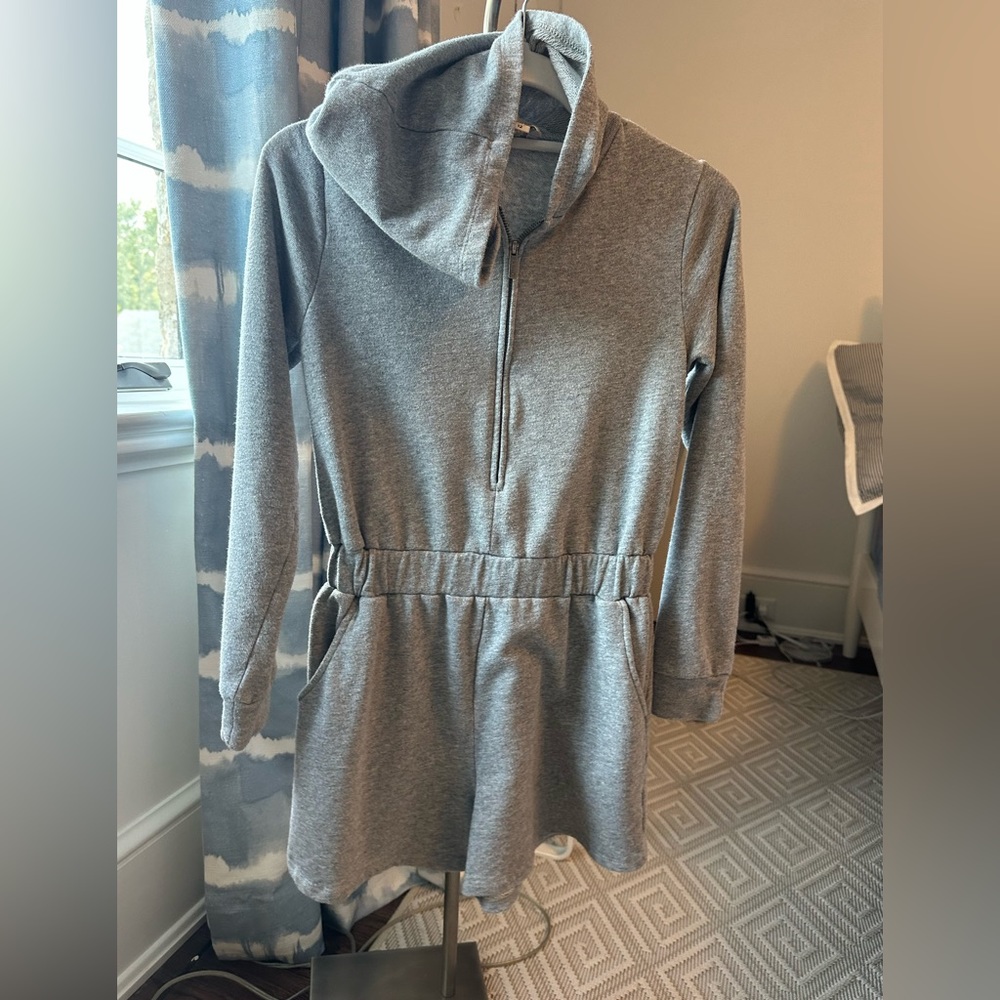 Hoodie short jumper